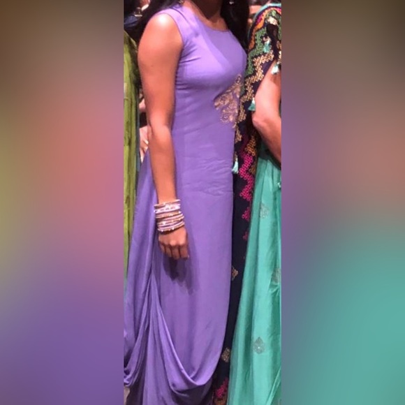 India outfit in small size - Picture 2 of 3